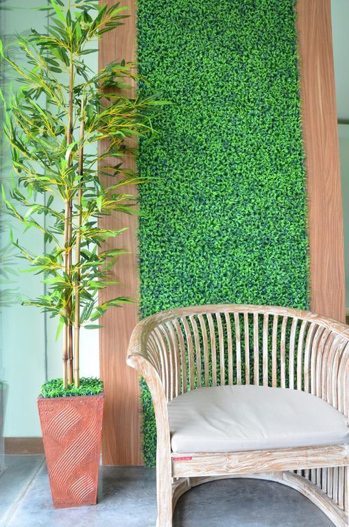 The Eco-Living Hostel Денпасар Екстериор снимка